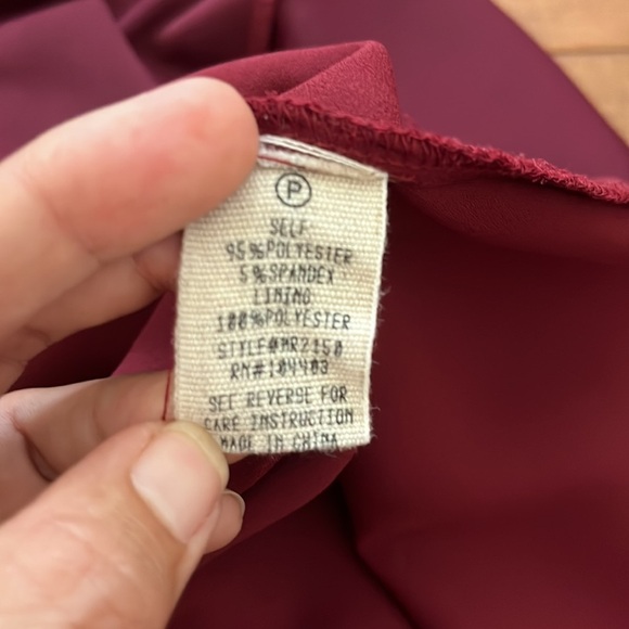 Anthropologie Moon River Burgundy Velvet Cold Shoulder Size S - Picture 8 of 9